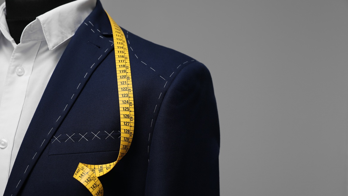 Garnitur szyty na miarę: Luksus, na który warto sobie pozwolić